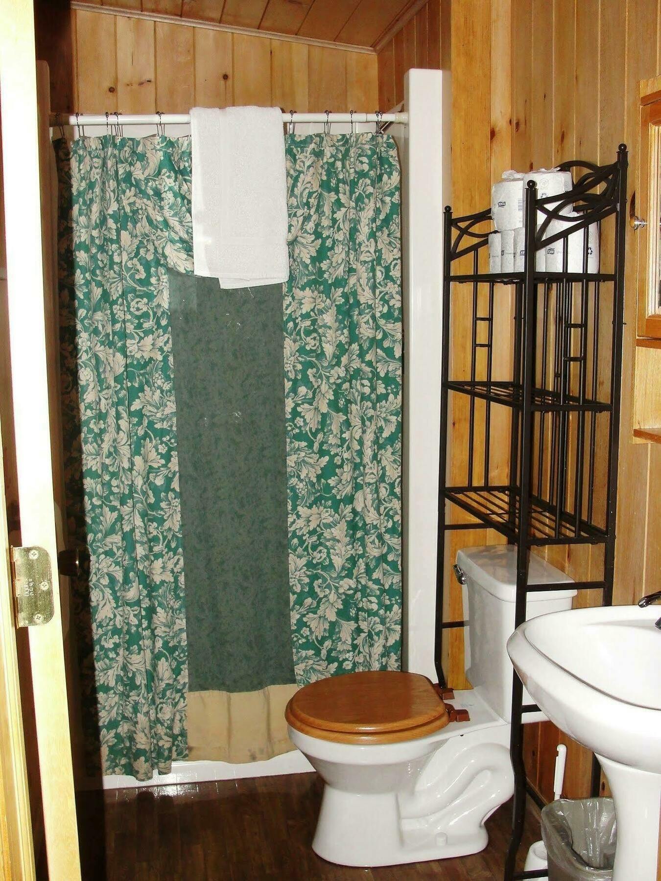 Pine Point Lodge Resort & Motel Crane Lake Екстер'єр фото